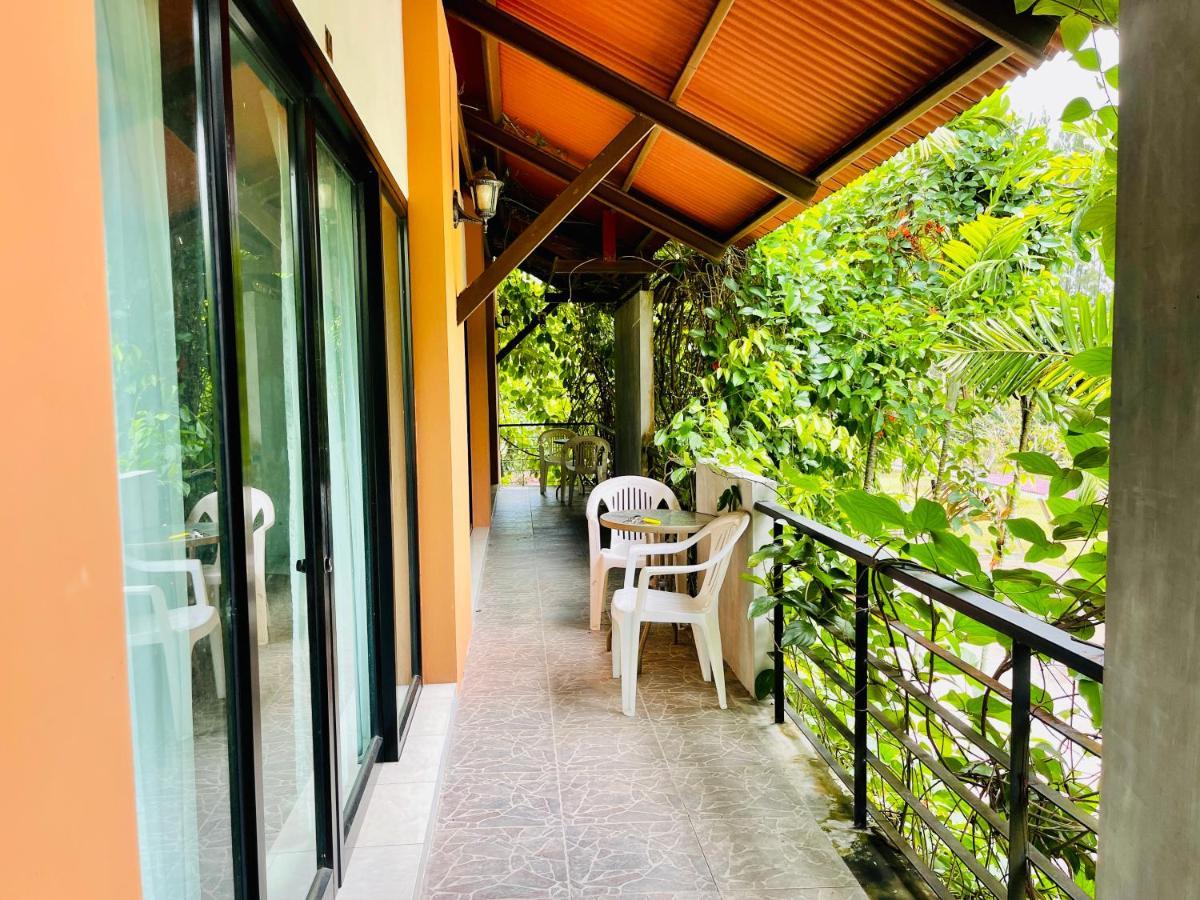 Wassana Sitdharma Guesthouse Транг Екстериор снимка